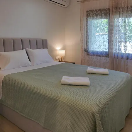 Holiday home Mirella Mare *